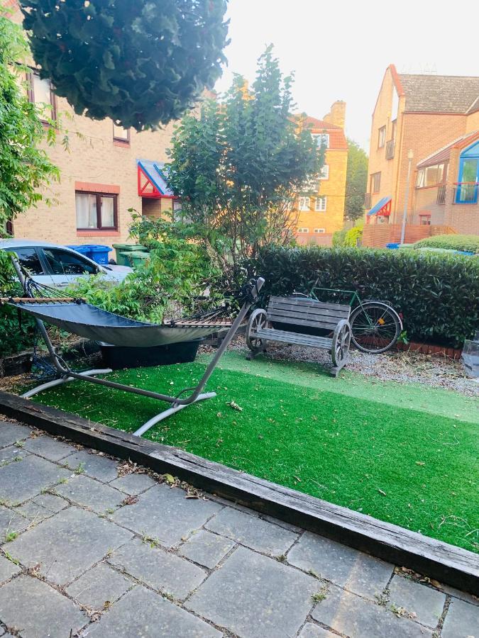 Riverside Double Room With Double Sofa Bed London Eksteriør bilde